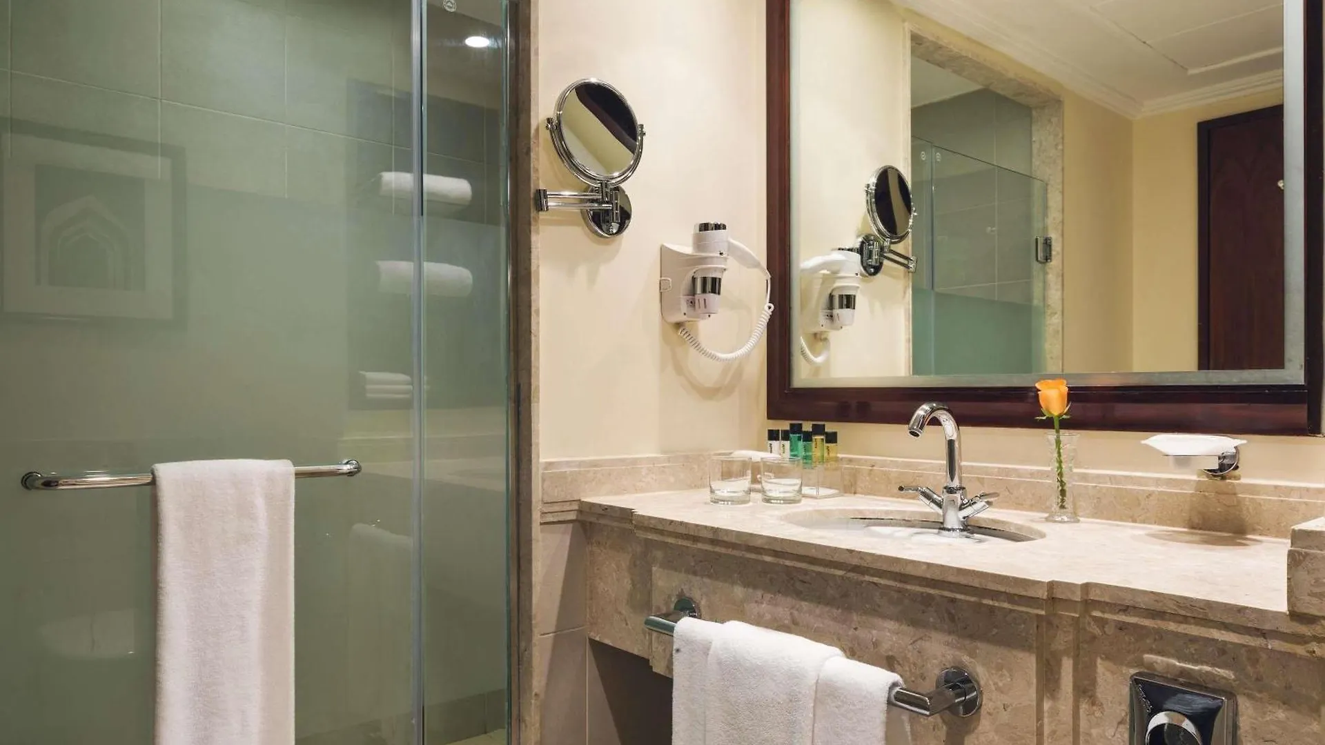 Movenpick Hotel & Residences Hajar Tower Makkah Mecca 4*,  Saudi Arabia