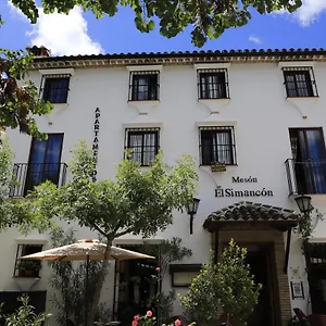 https://plaza-de-los-asomaderos-54-grazalema.es-andalucia.com