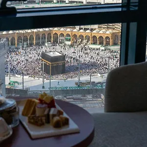 Отель Al Safwah First Tower 1